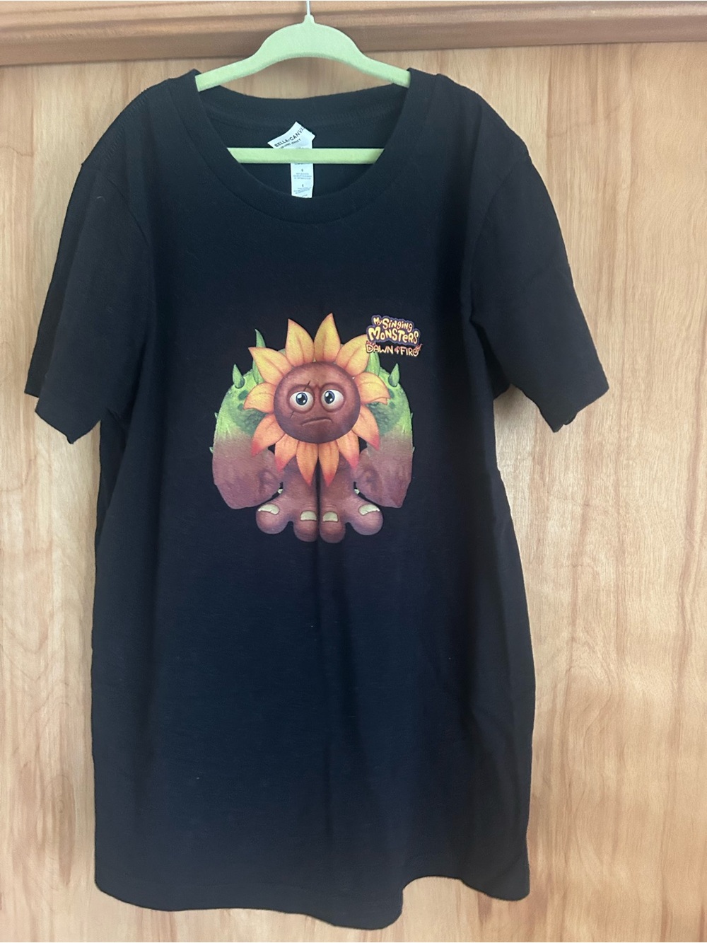 MSM My Singing Monsters Black Tee with Orange Sunflower Monster Graphic